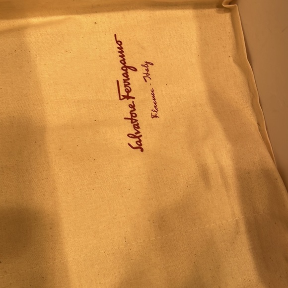 Ferragamo sapphire blue back zipper heels - Picture 3 of 6